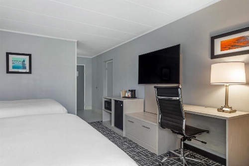Comfort Inn Hyannis - Cape Cod image 6